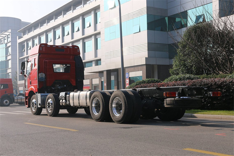 一汽解放 J6P重卡 复合型 420马力 8X4 9.5米 国五仓栅式载货车(CA5310CCYP66K2L7T4E5)