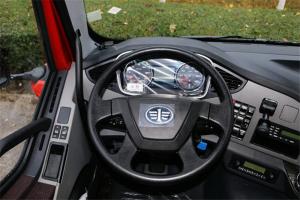 一汽解放 J6P重卡 轻量化版 350马力 8X4 9.5米 国四栏板载货车(CA1310P66K2L7T4E4)