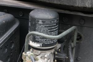 上汽红岩 杰狮M100重卡 350马力 8X4 9.4米 栏板载货车(CQ1315HTG466)