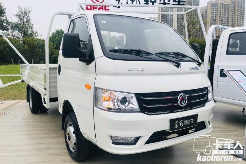 东风途逸 T5G 106马力 6×4 CNG 3.7米单排栏板小卡(国六)