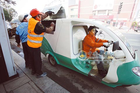 环卫车
