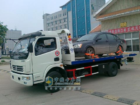 清障车