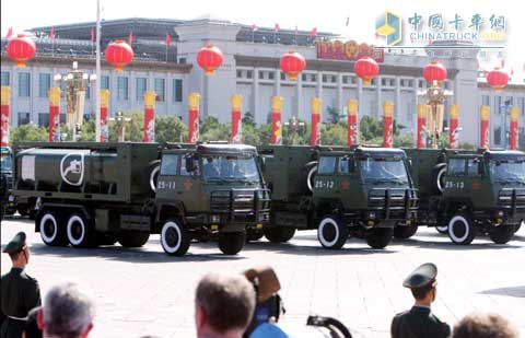 陕汽参加国庆阅兵