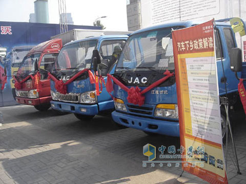“肩并肩致富计划” 江淮轻卡观念下乡继续深入