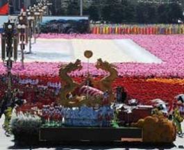 龙腾盛世--揭秘祖国60华诞黑龙江彩车