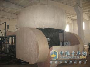 江淮彩车制作过程