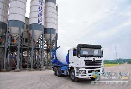 陕汽德龙F3000混凝土搅拌车