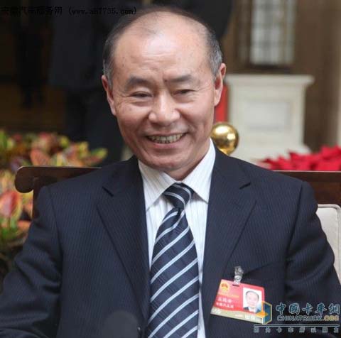 全国人大代表、江淮汽车集团的董事长左延安