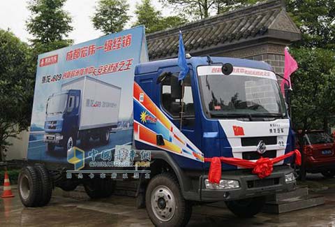 东风柳汽乘龙609安全万里行蓉城记