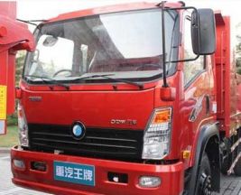 中国重汽成都王牌27款新品亮相