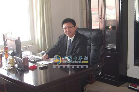 冀东迁安霸龙服务站站长崔向利