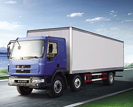 乘龙609荣获“2010中国车市年度畅销商用车”大奖