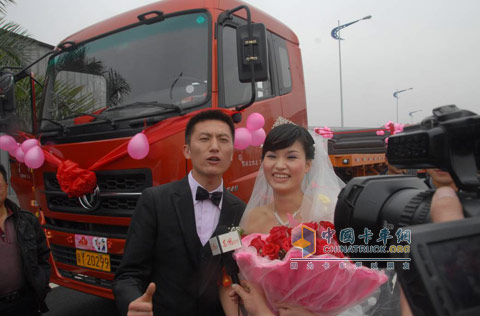 雷飞和申欣的别样婚礼