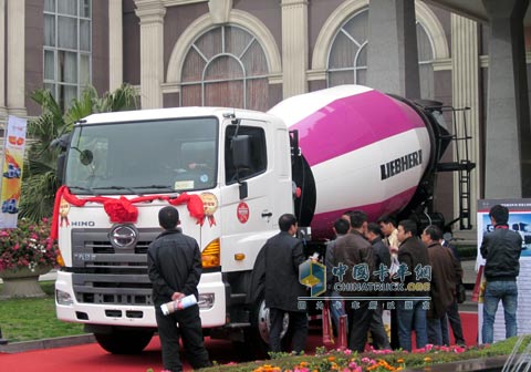 广汽日野搅拌车