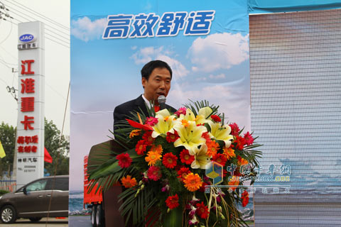 商用车重卡营销公司副总经理夏雷
