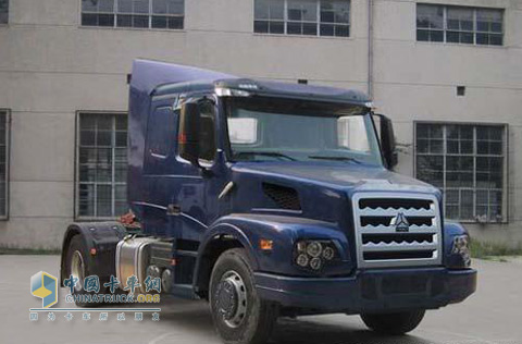 中国重汽威泺平顶4×2牵引车