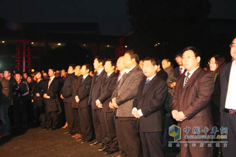 陕汽重卡管理层集体参加M3000发布会