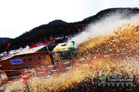 超级重卡 舞动冰雪
