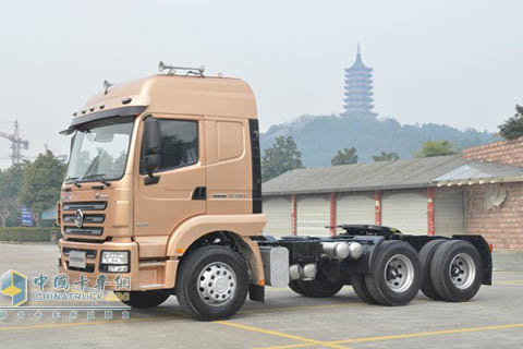 2012“驰久版Ⅱ代”重卡—德龙M3000牵引车.