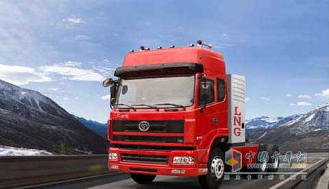 　湖北三环6×4 LNG牵引车型