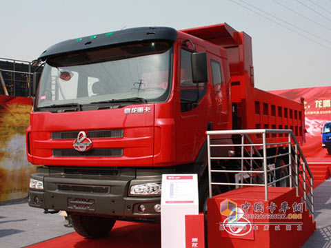 参加零首付活动车型东风柳汽霸龙507   6*4驱动   自卸车