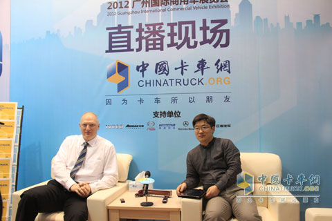 戴姆勒卡车中国执行副总裁罗伯特（RobertVeit）先生做客卡车网直播间